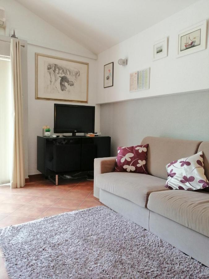 Apartment Dzoni スプリト エクステリア 写真