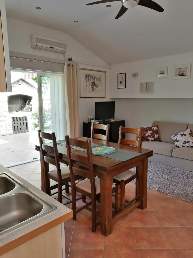 Apartment Dzoni スプリト エクステリア 写真